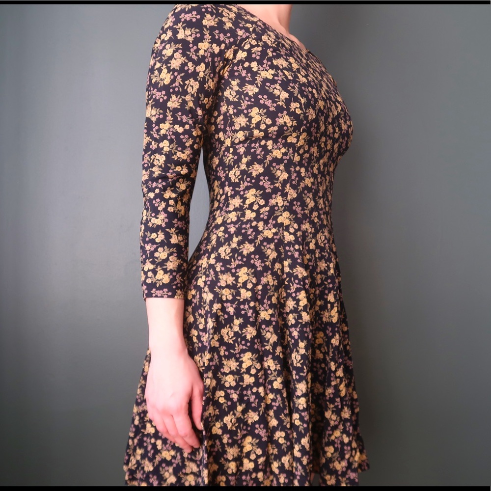 Vintage Elizabeth wayman size 2 floral dress